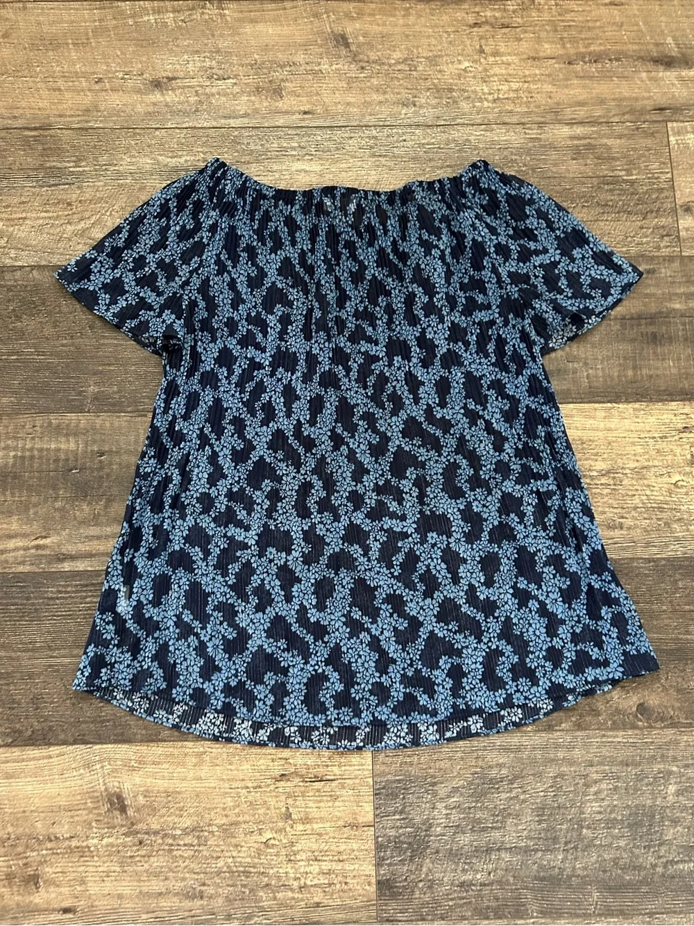 Michael Kors Off the Shoulder Blouse Womens Size M Blue Pleated Floral Metallic